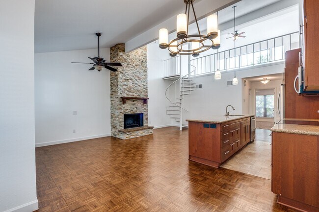 Building Photo - 4104 Wycliff Ave