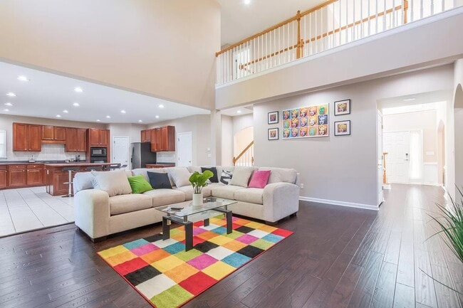 Building Photo - 1702 Clay Brooke Ct SE