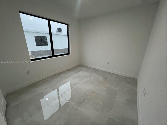 Building Photo - 14617 SW 262nd St