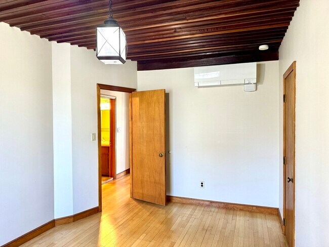 Building Photo - 5 Ingalls Terrace