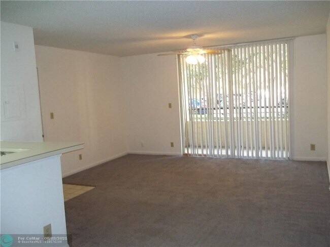 Building Photo - 631 Lyons Rd