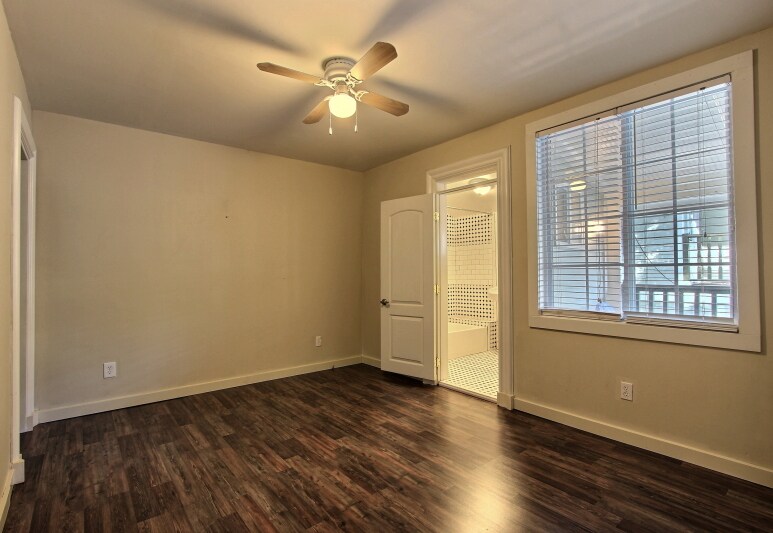 Building Photo - 214 E Gwinnett St
