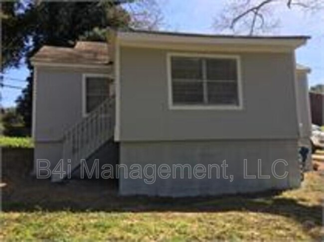 Building Photo - 3175 Washington Rd