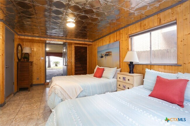 Building Photo - 1087 Driftwind Dr