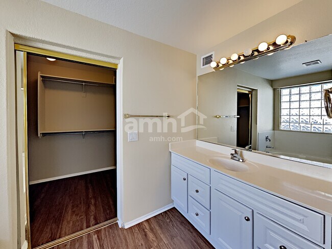 Building Photo - 16655 W Melvin St