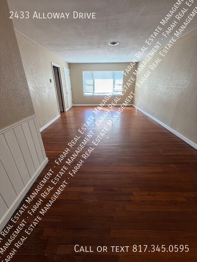 Building Photo - 2433 Alloway Dr