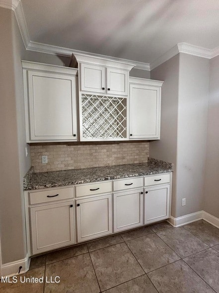 Building Photo - 3153 Fossil Hill Dr