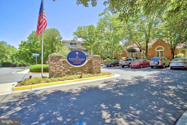 Building Photo - 1534 Lincoln Way