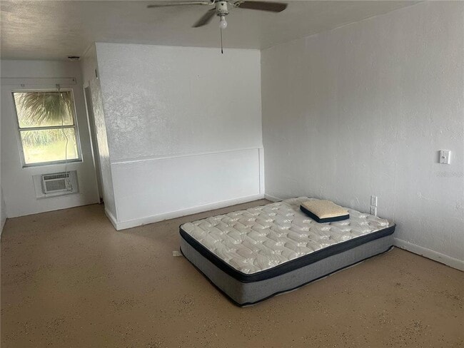 Building Photo - 1600 E Duval St