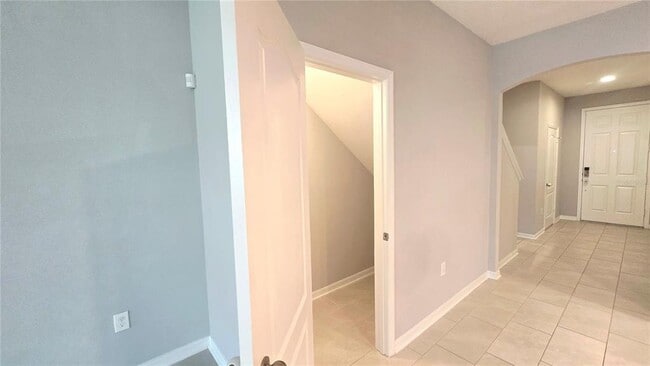 Building Photo - 11992 Sands Cv