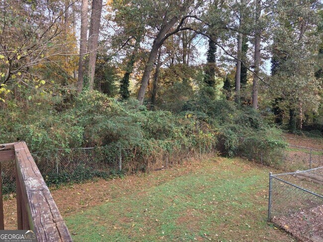 Building Photo - 4751 Valley Dale Dr SW