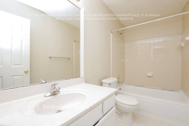 Building Photo - 13505 Thicket Ct