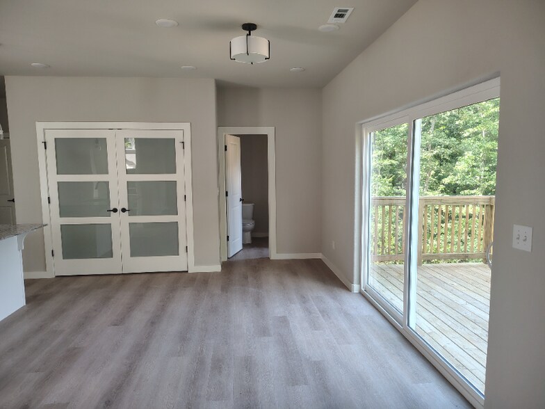 Building Photo - 17 Grantham Dr