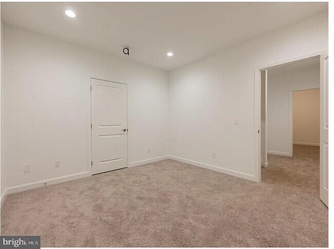 Building Photo - 5019 Forsythia Pl