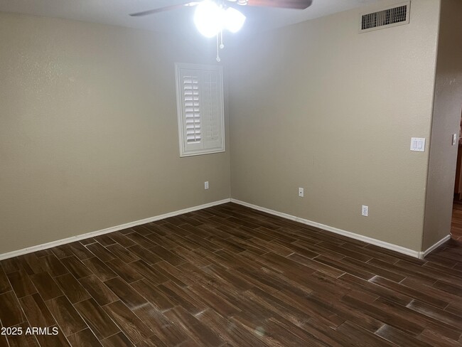 Building Photo - 15032 W Jackpot Way