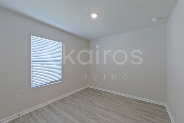 Building Photo - 4678 Malay Cir
