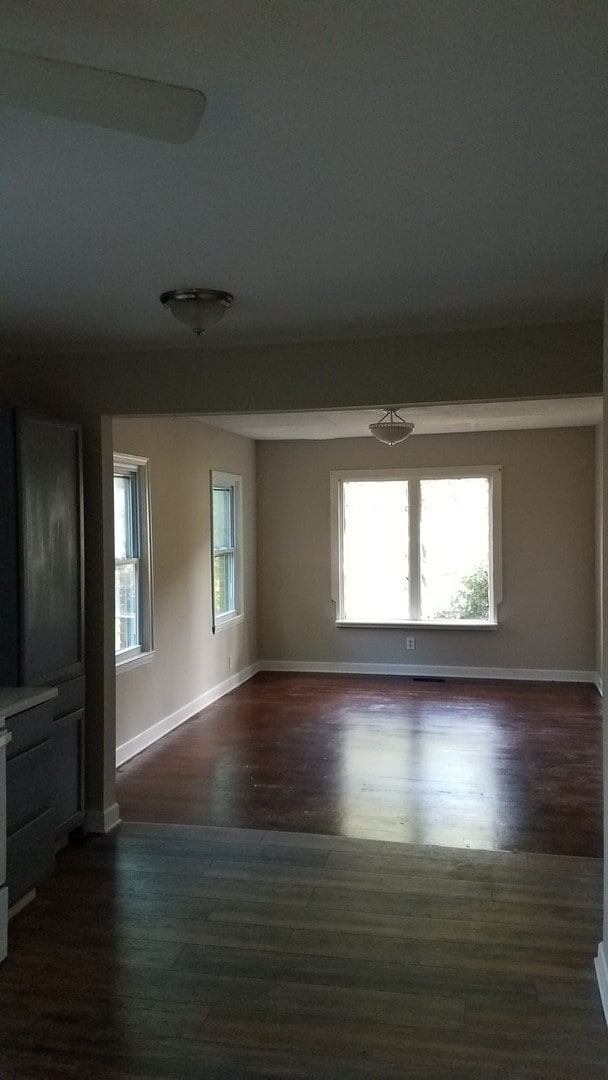 Building Photo - City of East Point Renovated Tudor Style Home