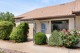 Building Photo - 490 E 700 S