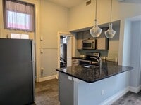 Building Photo - 109 N Market St