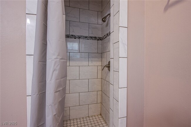 Building Photo - 4153 Crater St