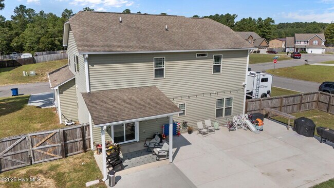Building Photo - 157 Old Blossom Ct