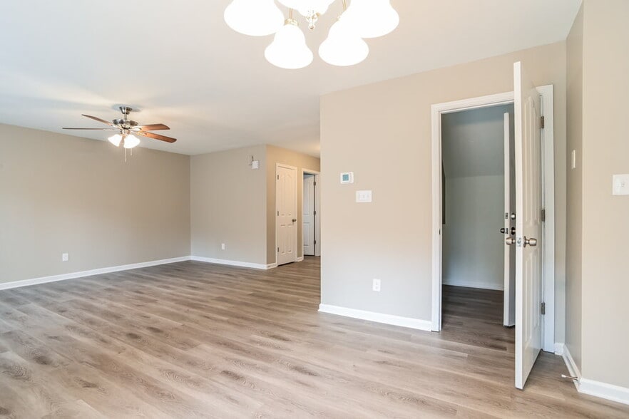 Building Photo - 12817 Lismorre Castle Ct