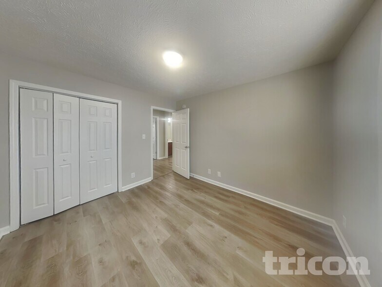 Building Photo - 1616 Broad Cir