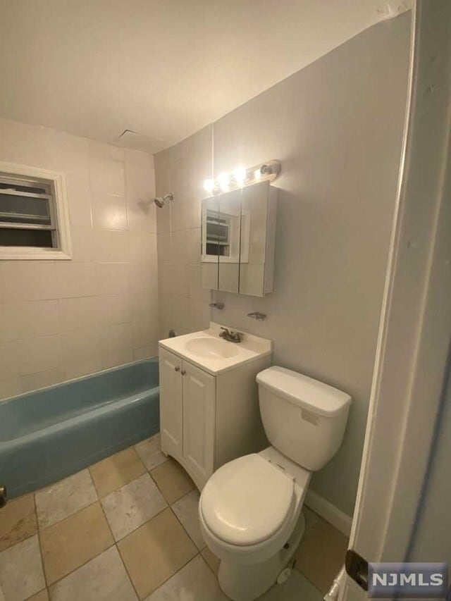 Building Photo - 60 Main St