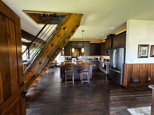 Building Photo - Kalispell Home with stunning mountain views