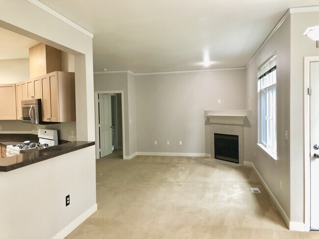 Building Photo - 23120 NE 8th Pl