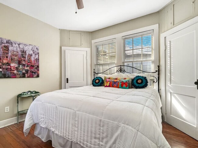 Building Photo - 209 W Bolton St