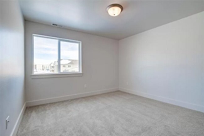 Building Photo - 3 Bedroom Condo in Bozeman