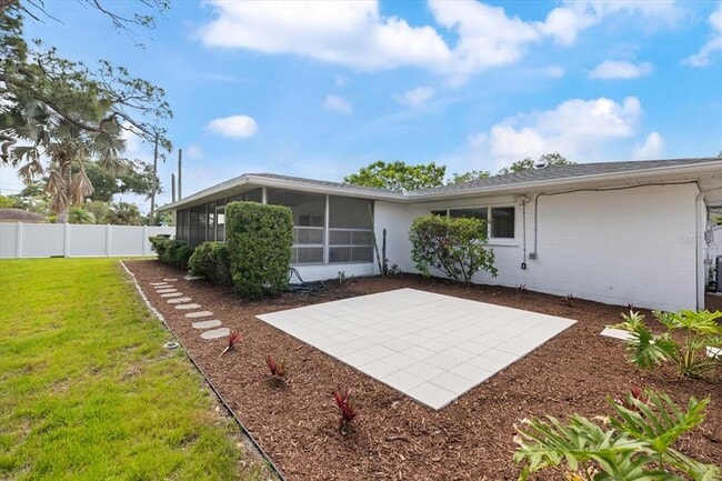 Building Photo - 1169 Carmella Cir