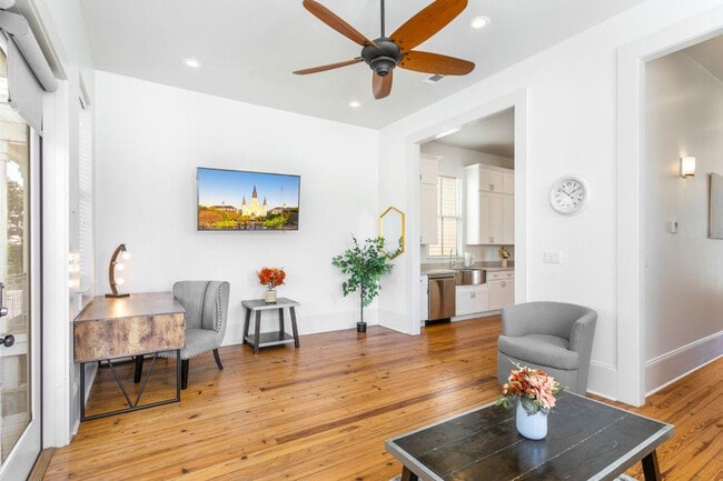 Building Photo - 1501 Robert C. Blakes Sr. Dr