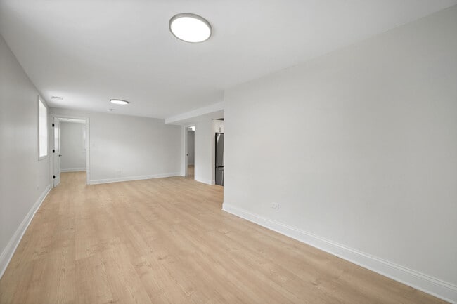 Building Photo - 1340 W Hollywood Ave