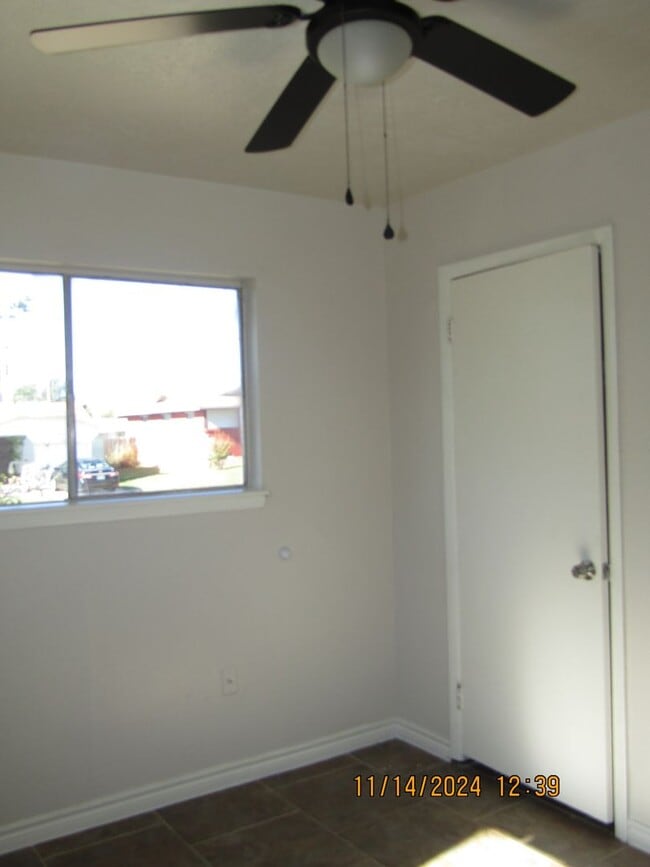 Building Photo - Very nice home on the Lawton's West Side!