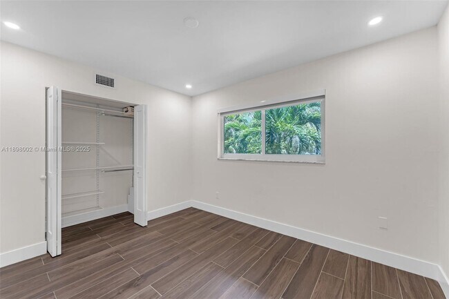 Building Photo - 7707 Camino Real