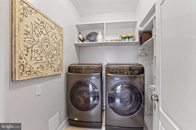 Building Photo - 1412 Musgrove Alley