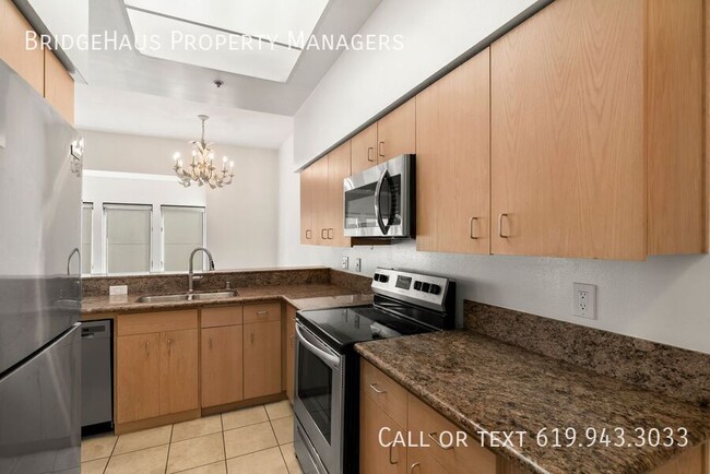 Building Photo - 655 Columbia St