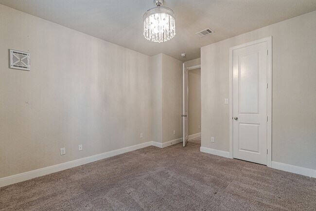 Building Photo - 32188 Cardamom Wy