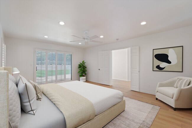 Building Photo - Renovated Single Family Home in Prime Wood...