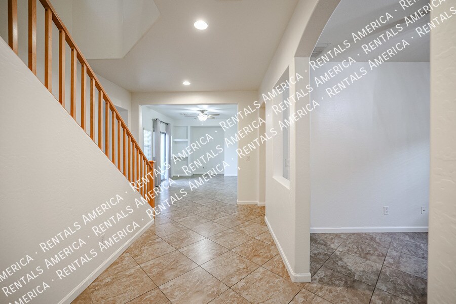 Building Photo - 22076 N 103rd Ln