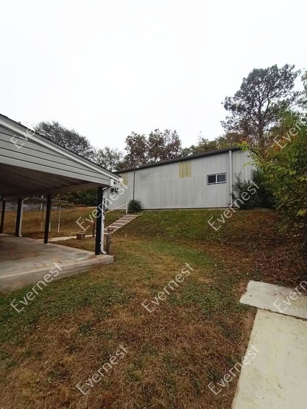 Building Photo - 1529 30th Street Ensley