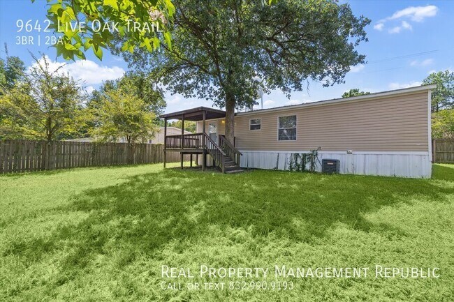 Building Photo - 9642 Live Oak Trail