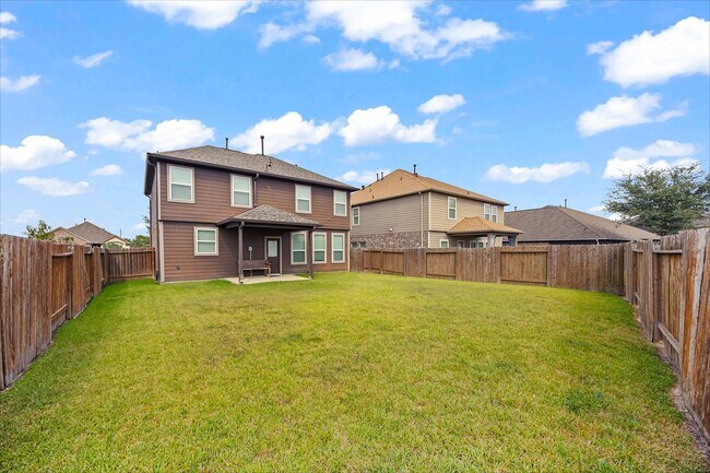 Building Photo - 15015 Hope Hills Ln