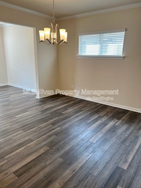 Building Photo - 315 Villanova Dr