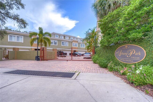 Building Photo - 4907 Bayshore Blvd