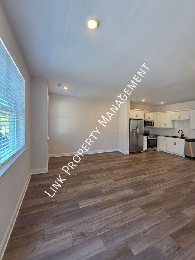 Building Photo - Brand New Townhome 3/3 Downtown near UTC and Erlanger