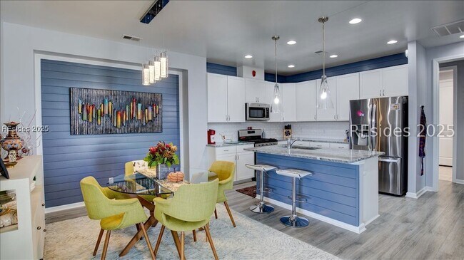 Building Photo - 231 Flip Flop Ct