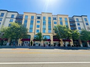 Building Photo - Modern Live/Work Loft At Market Square In Old Oakland